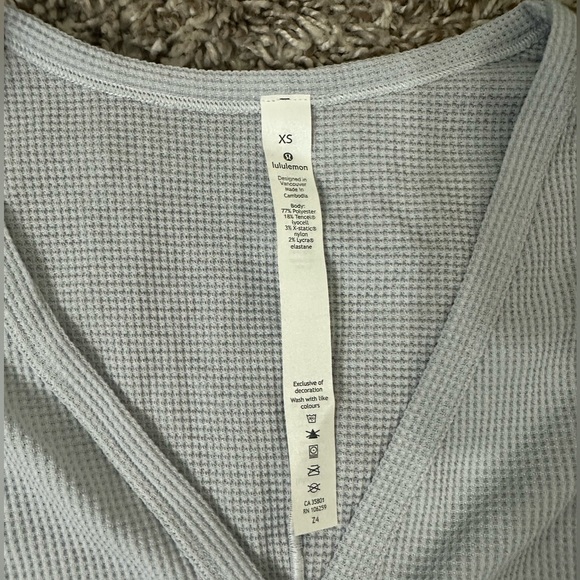 lululemon athletica Gray Long Sleeve Tee - Picture 7 of 8